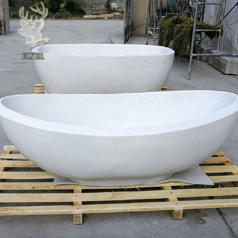 Наружная ванна из черного мрамора