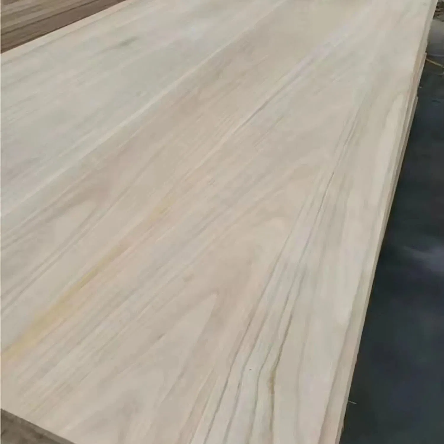 Factory Wholesale Pine Solid Wood Finger Jointed Natural Wood Board