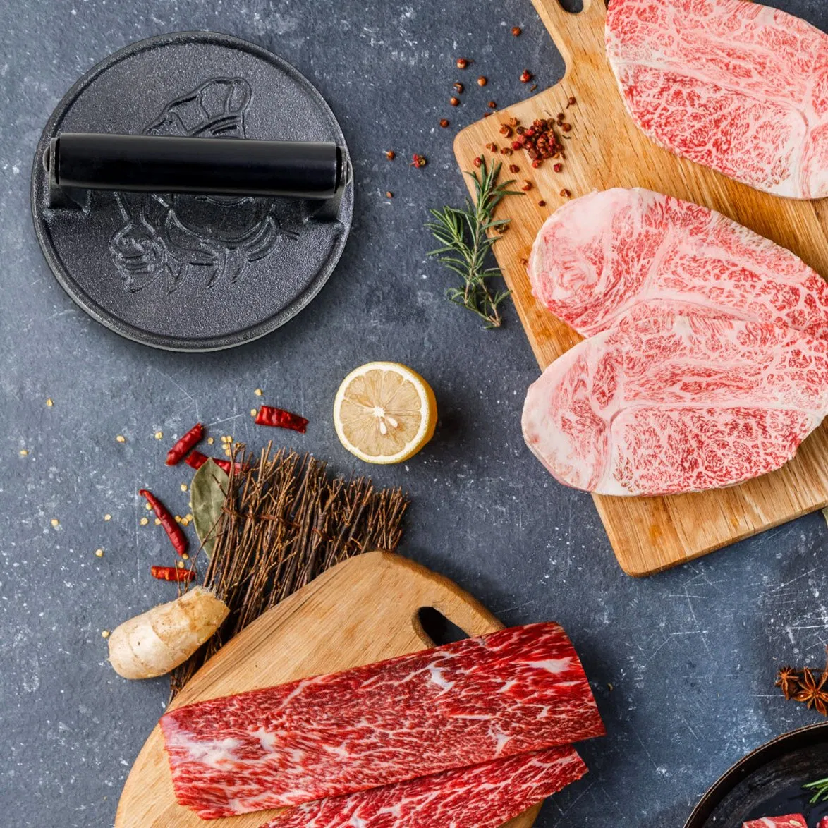 Heavy-Duty Cast Iron Smashed Meat Grill Griddle Press Cast Iron Bottom Granular Panini Press with Wood Handle for BBQ