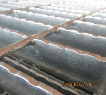 Metal Building Material Hot Dipped Galvanized Steel Grating Various Specification Catwalk Steel Grating