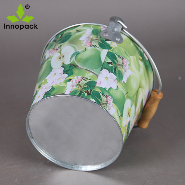 Metal Ice Bucket with Opener for Beer