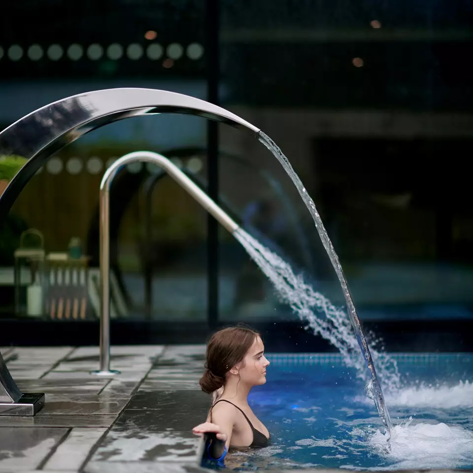 Outdoor Pool SPA Massage Equipment Stainless Steel Water Fountain