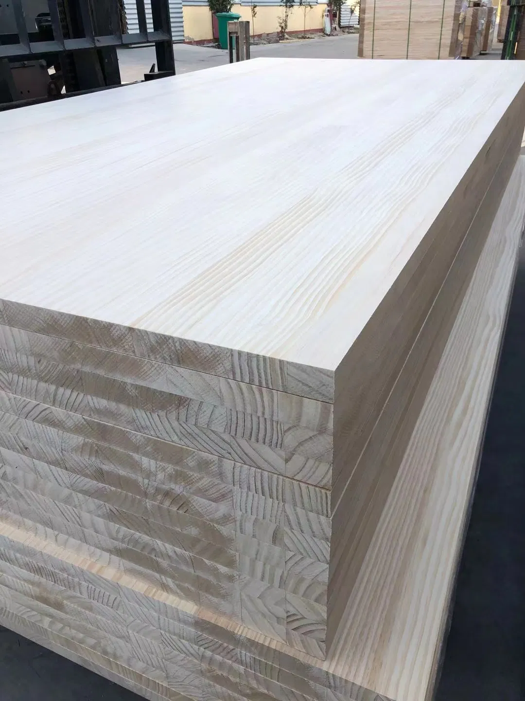 High Quality Pine Wood Glue Panel Solid Wood Board