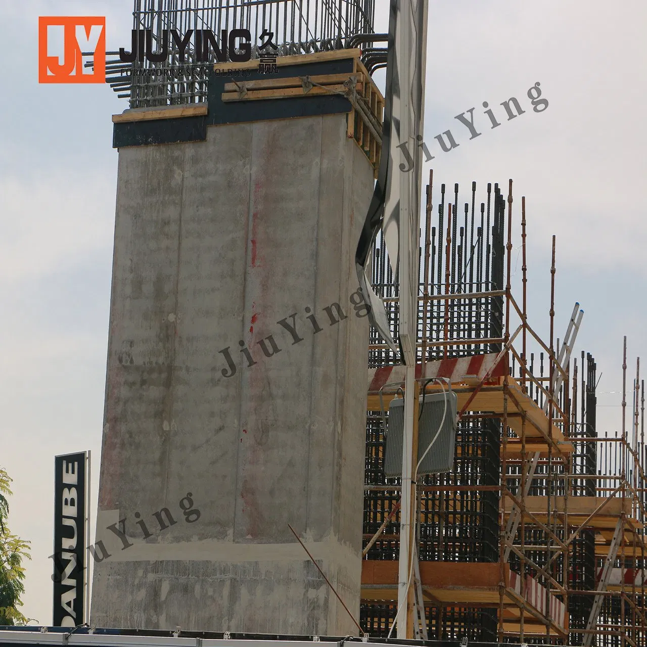 Robust Hydraulic Climbing System for Innovative High-Rise Projects Hydraulic Cylinder Lifting System Hydraulic Self Climbing System for Construction Machinery