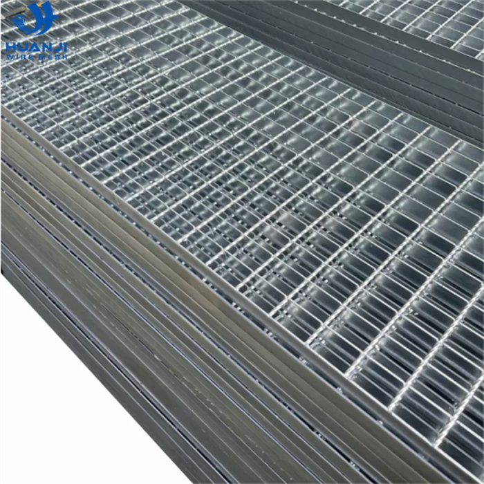 Galvanized Water Drain Trench Cover Grating Plain Walkway Steel Grating Cover
