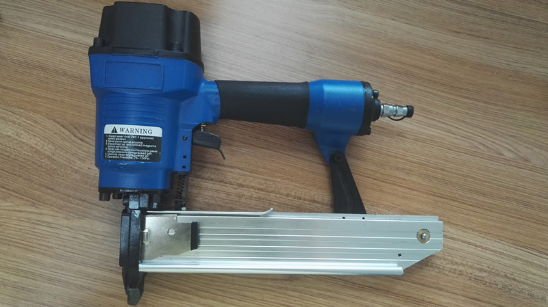 Пневматический пистолет для скоб N Staple Gun