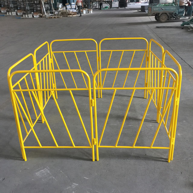 Heavy Duty Convenient Barrier Temporary Barrier Construction Road Manhole Pit Guard Fencing