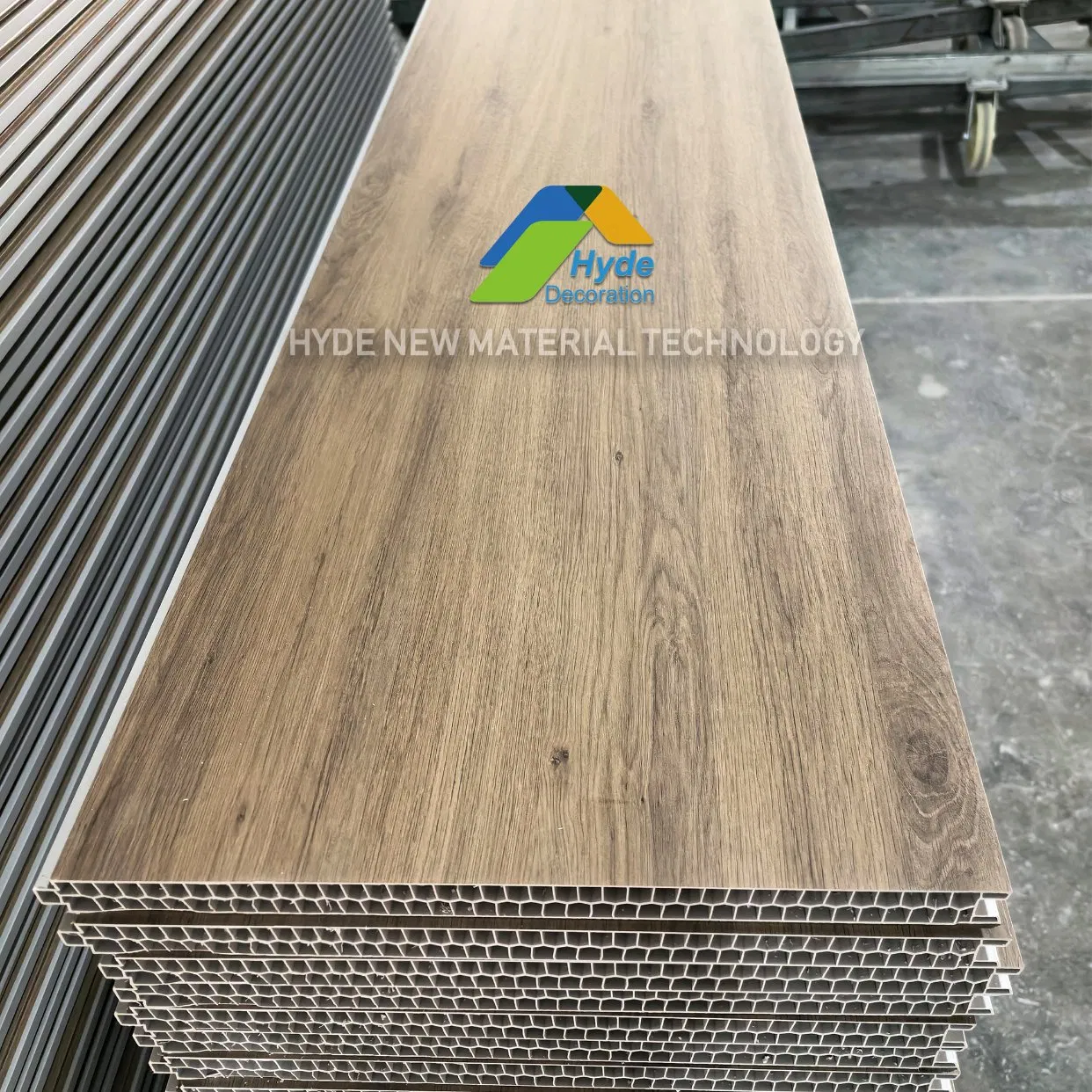 Long Service Life Mildew-Proof / Mold Resistant Fast Construction Honeycomb Core High Rigidity / Hardness PVC Cubicle Wall Partition