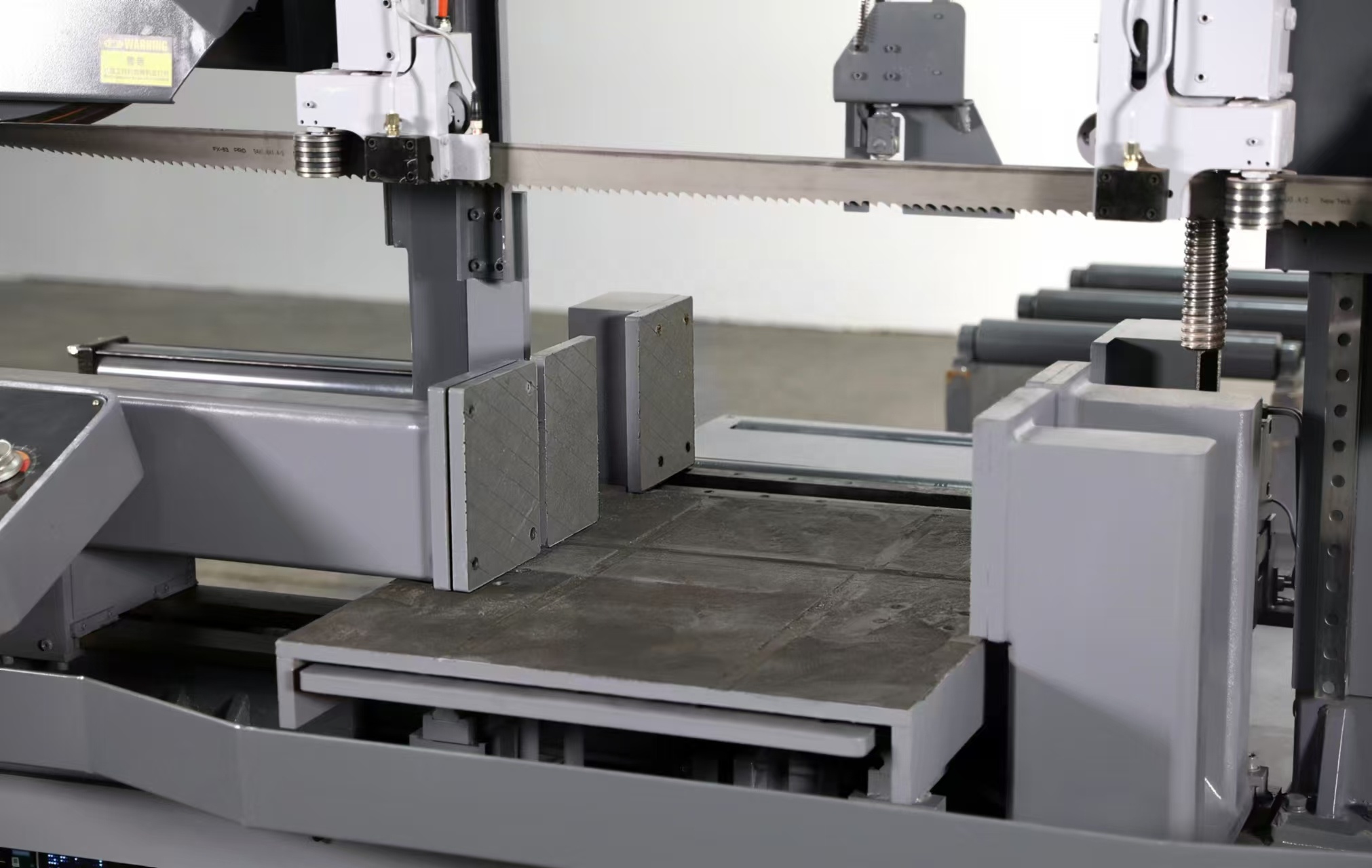 Ленточная пила по металлу для нержавеющей стали