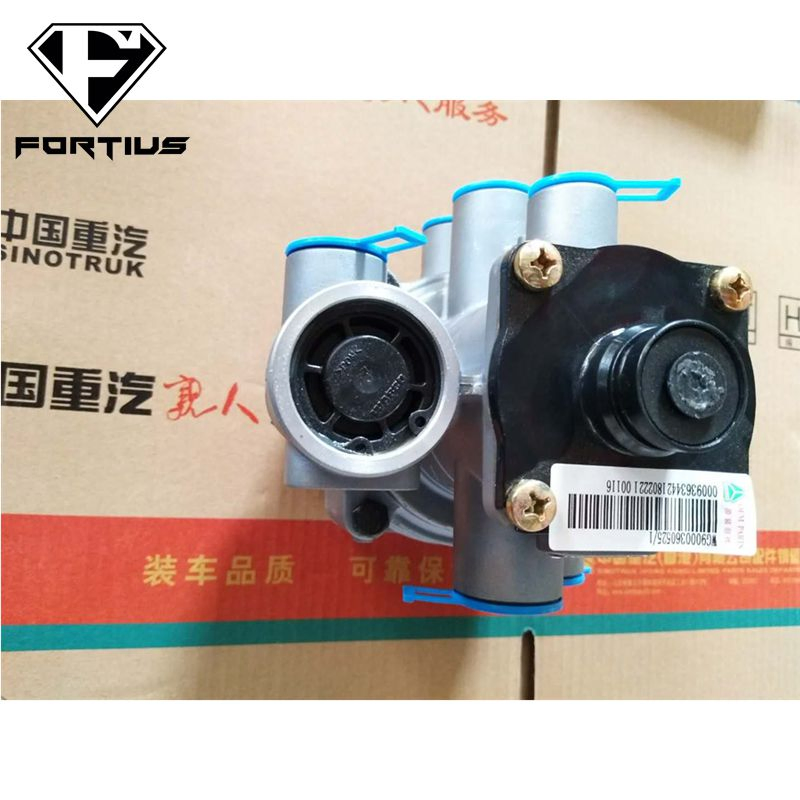 Sinotruk HOWO A7 C7H T5G Truck Spare Parts, Trailer Control Valve WG9000360525