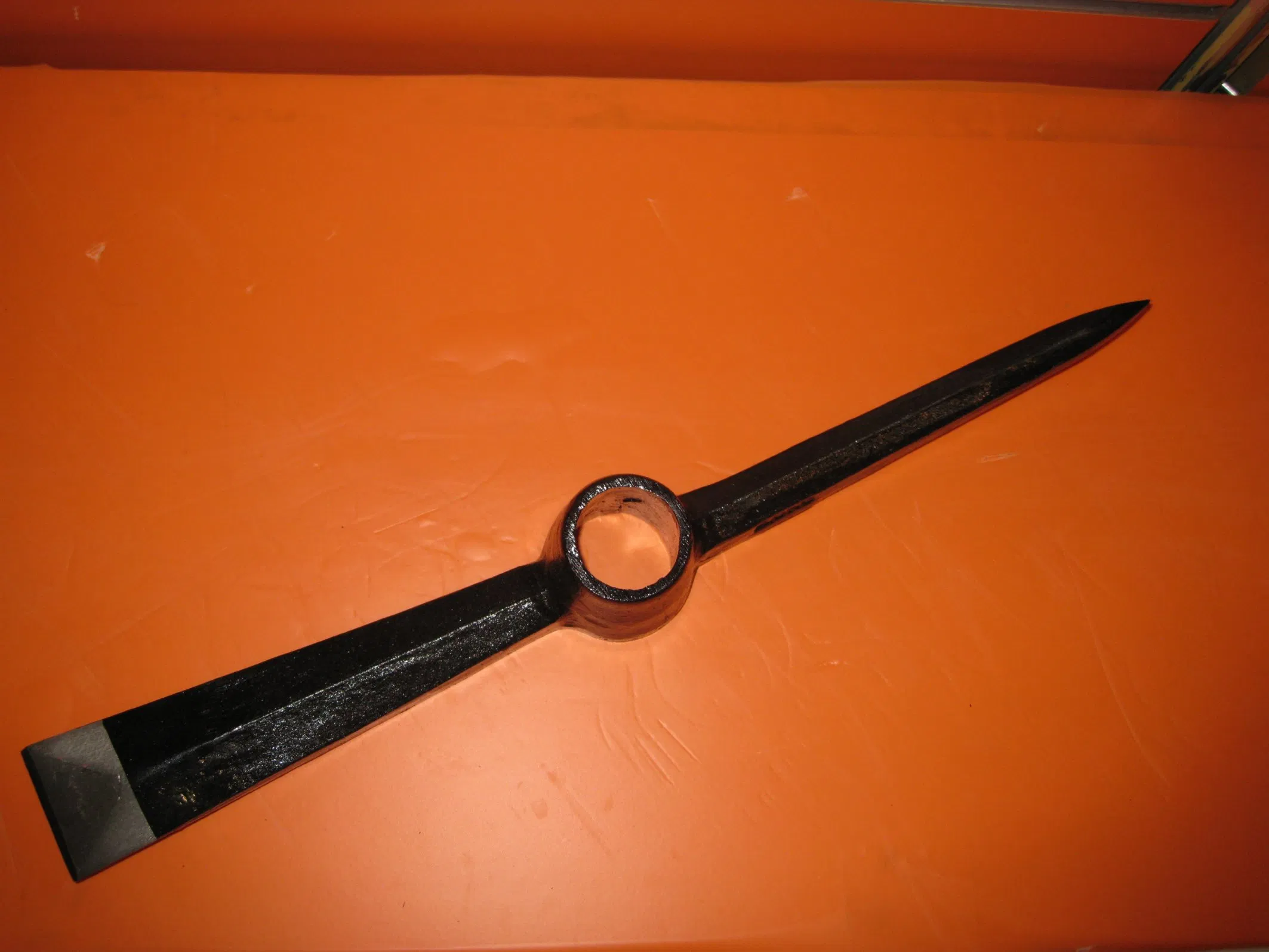 Steel Pickaxe Material Railway Steel with Wood Handle or Metal Handle