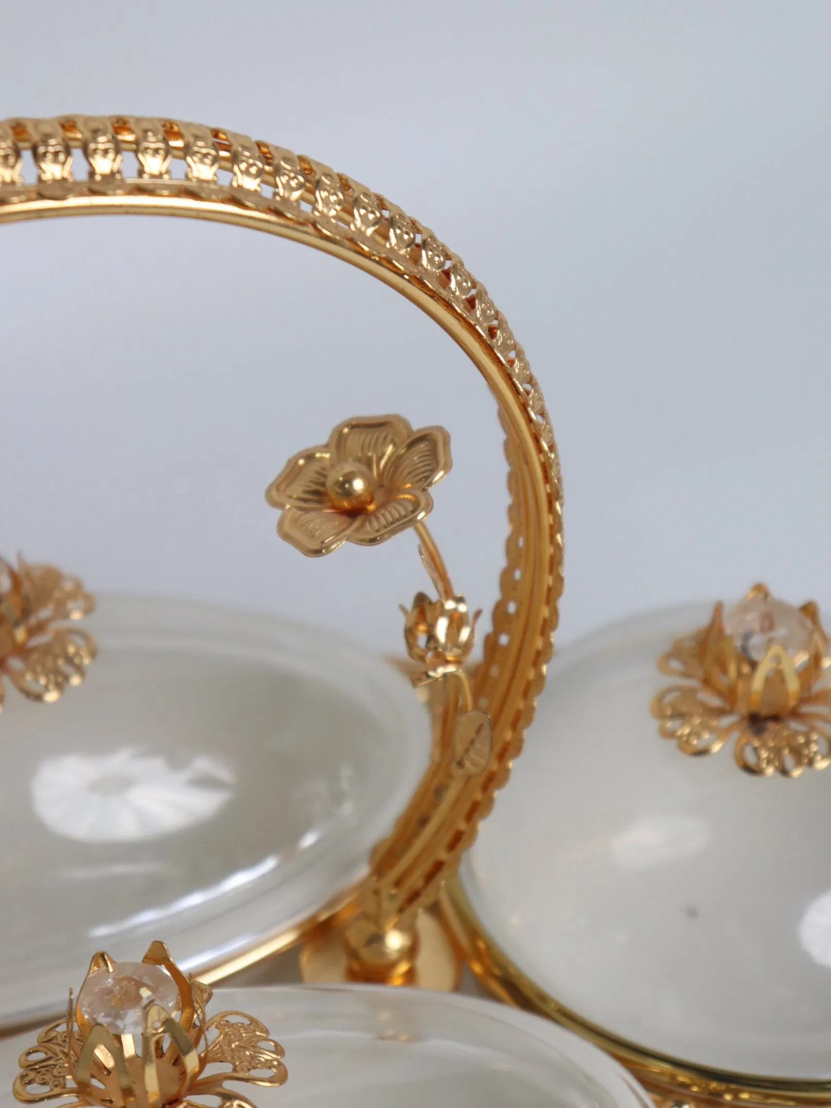 New Product Gold Plated Iron Tray with Plastic Bowl Set Candy Tray