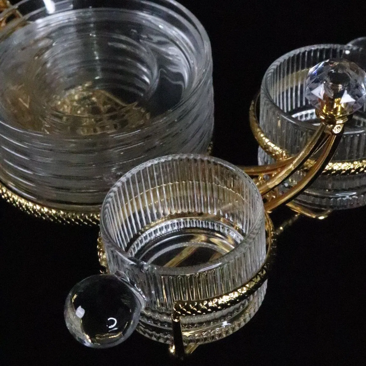 Moon 6-Piece Glass Tea Cup Set Paired with Iron Art Set Cup Set