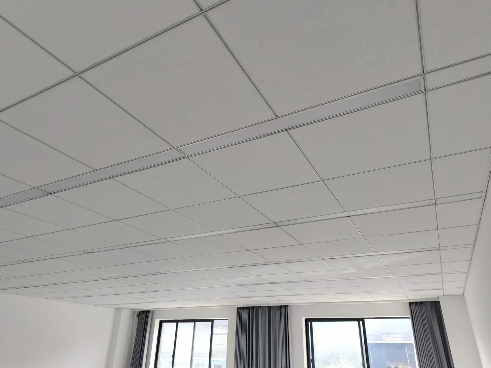 Sound Absorbing Non-Combustible Materials Acoustic Fiberglass Insulation False Ceiling Panels for Meeting Room/Halls