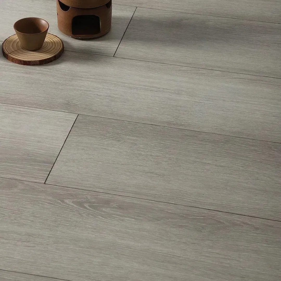 China Laminate Flooring Factory 7mm 8mm 10mm 12mm AC1 AC2 AC3 AC4 AC5 MDF HDF Laminated Flooring