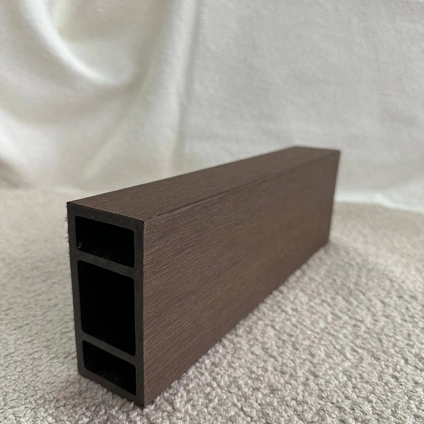 Ventilated WPC Louver 100X50mm Multi-Directional Airflow Thermal Regulation Low Maintenance