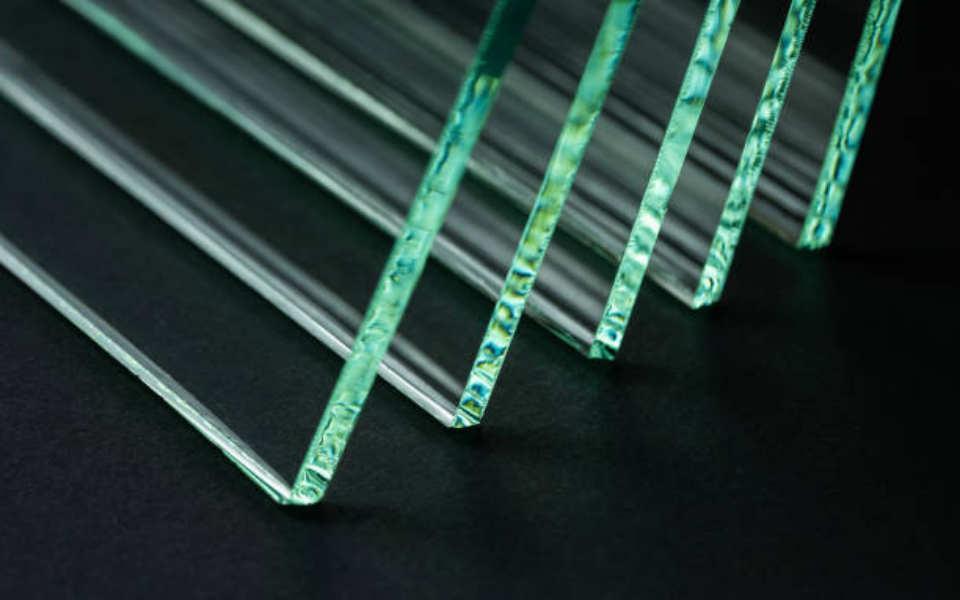 High Transparency 4mm/8mm/12mm/19mm Flat/Curved Borosilicate Glass for Electronic Displays/Lighting Price