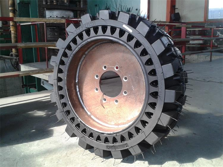 Шины ANYGO 12-16.5 для погрузчиков и мини-погрузчиков