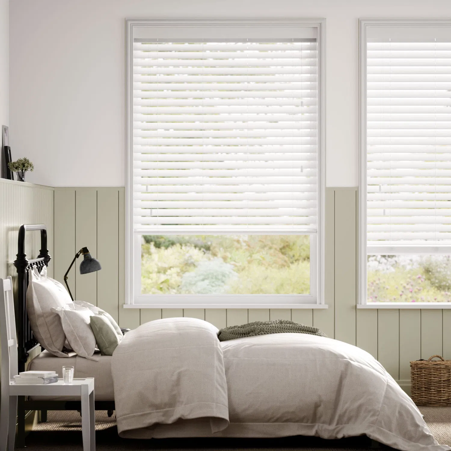 Manufacturer Supplier Faux Wood Window Blinds for Office Room