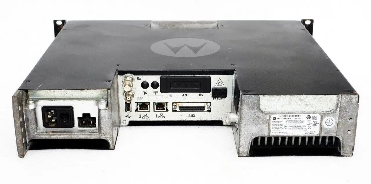 Мощная рация Motorola SLR8000 100W, 100 км