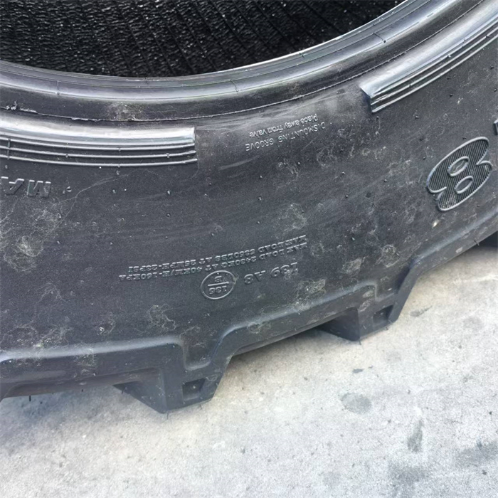 420/85R28 R-1W Радиальная сельскохозяйственная шина