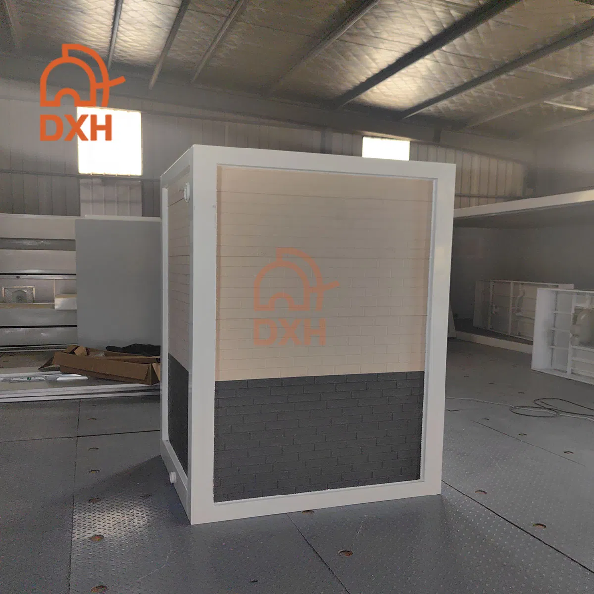 Dxh Convenient Customized Fabricated Resorts Movable Lavatory Cheap Price Restroom Parks Water Closet Existing Building Container Toilet
