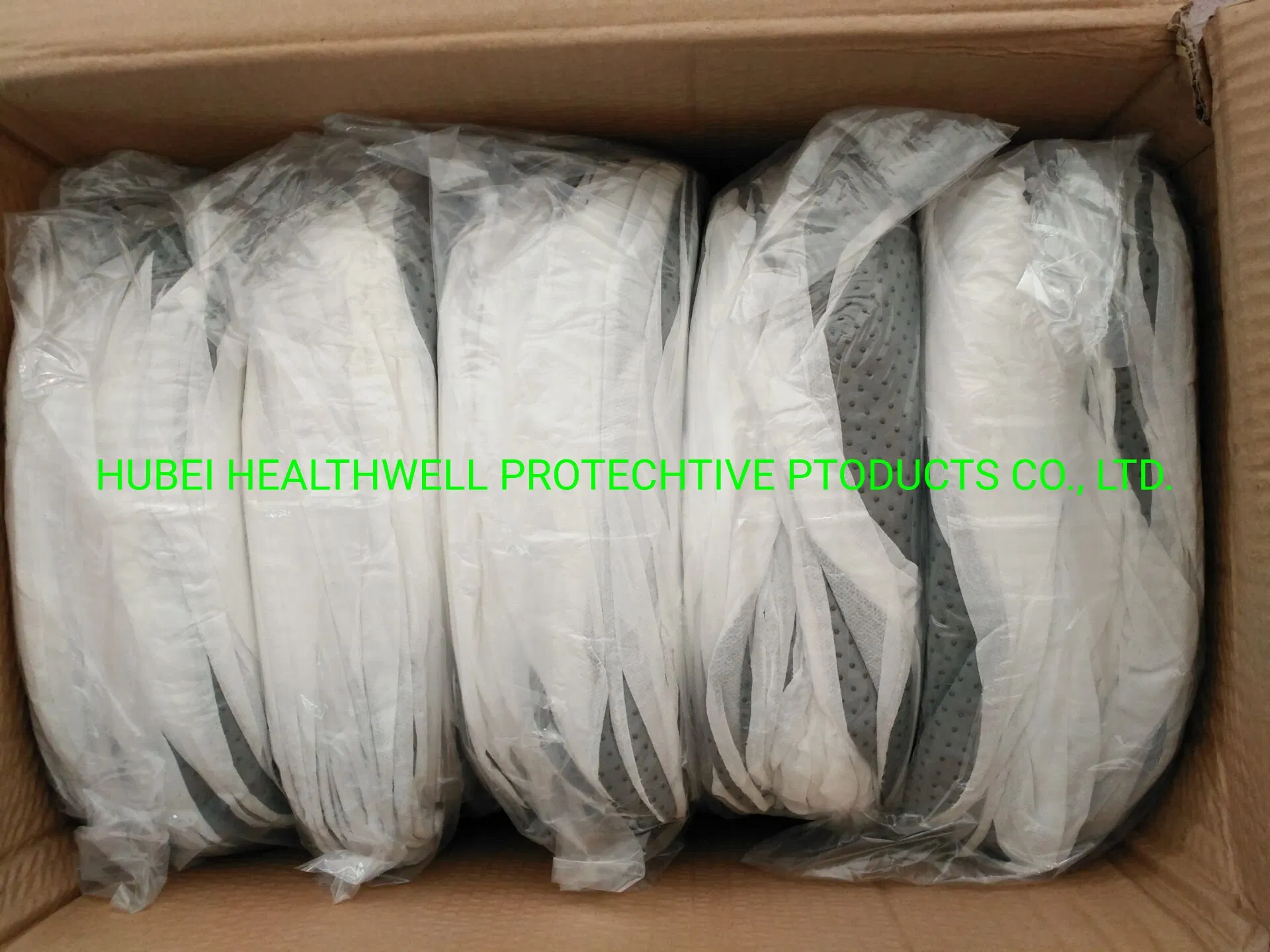 New Design Disposable Anti-Slip Nonwoven Shoe Cover with PVC Dots in Bottom