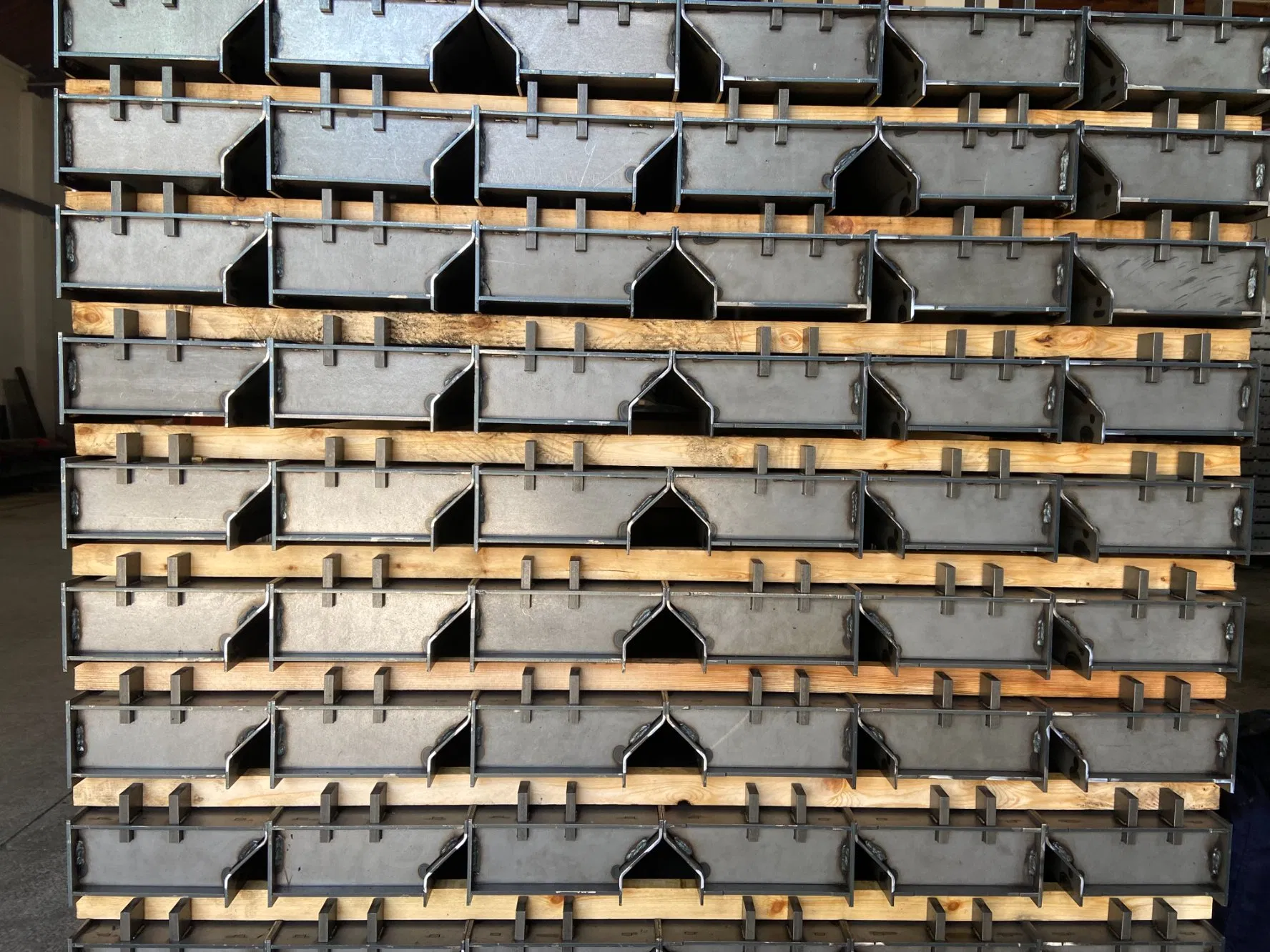 Shuttering Systems for Precast Concrete Plants