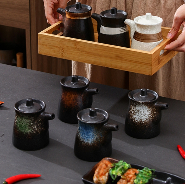Wholesale Japanese Style Oil Dispenser Seasoning Bottle Pitcher Soy Sauce Jar Pot Vinegar Ceramic Bottle for Sushi Fast Food