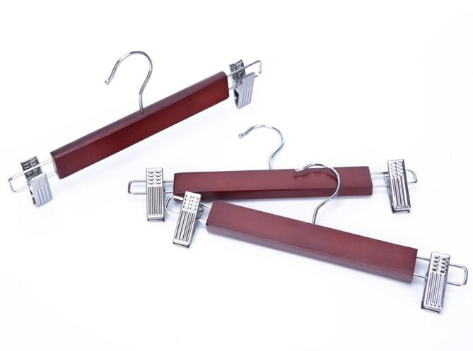 Wholesale Wooden Cloth Hanger with Metal Clips for Women Skirt (GLWH160)