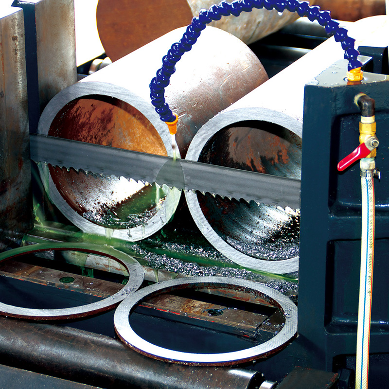 Биметаллическая ленточная пила для толстостенных труб