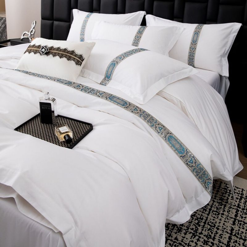 Custom 200tc 1000tc 5 Star Hotel Bed Sheets 4 PCS Embroidered Webbing Quilt Cover White 100% Cotton Hotel Bed Linen Duvet Cover Bedding Set