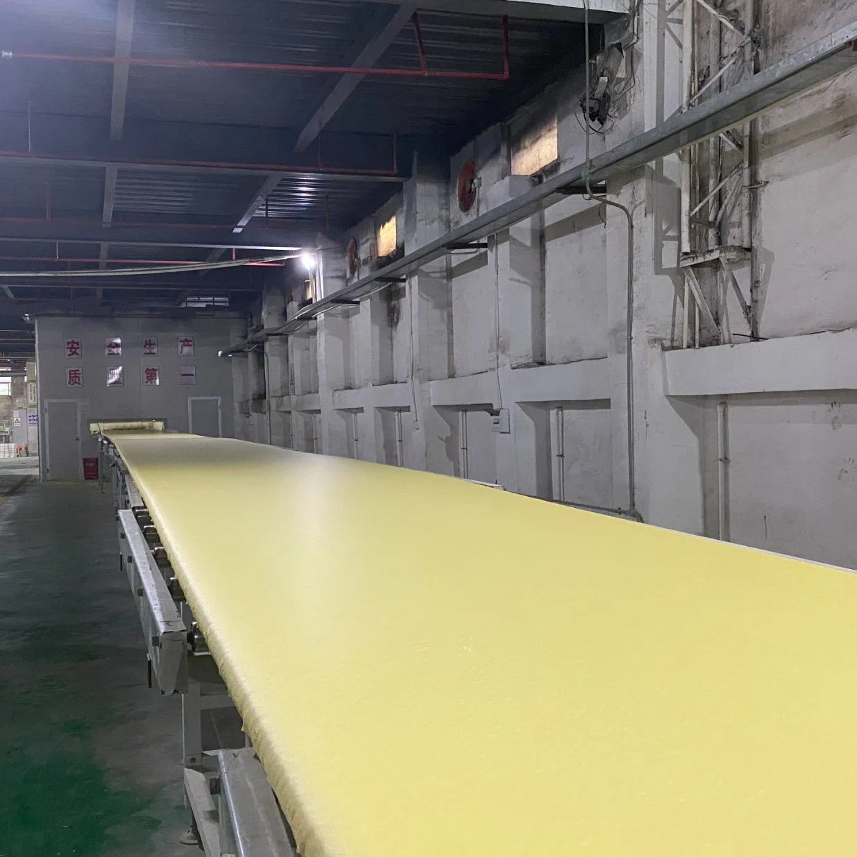 High-Density Yellow Ceramic Tile Backboard for Easy Installation