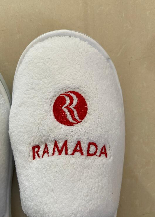 Top Quality Custom Personalized Branded Flip Flop Slippers for Hotel