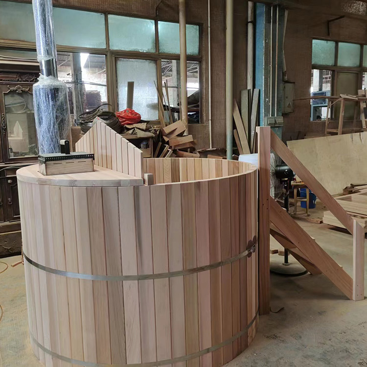 Переносная сауна-бочка с дровяной печью для улицы