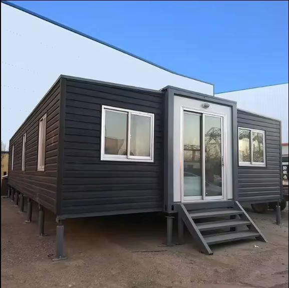 20FT 40FT Folding Prefabricated Portable Wooden Cabin Shipping Extendable Container House