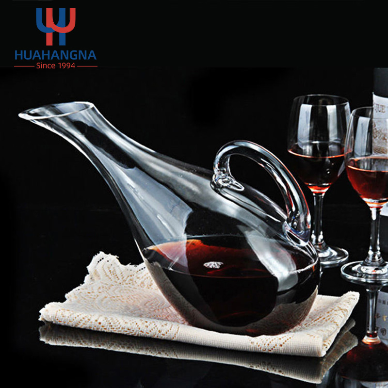 2000ml Large Size Mallard Handled Clear Glass Red and White Wine Carafe Manufacturers