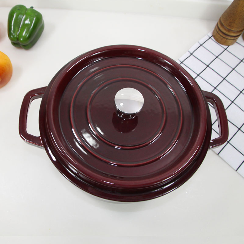 Чугунная эмалированная жаровня 24 см с крышкой