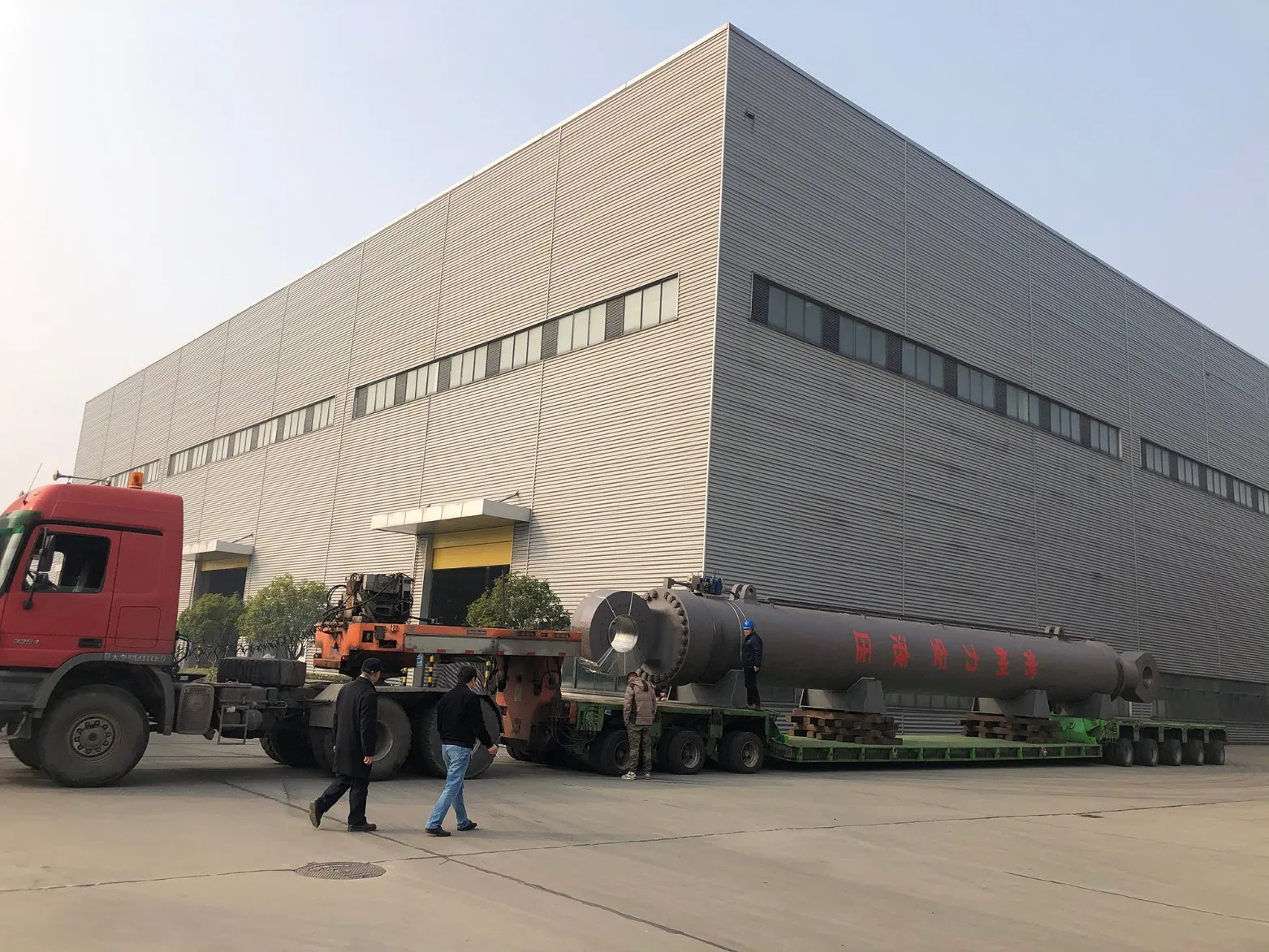 Гидравлический цилиндр двойного действия 200т для сваебойных барж