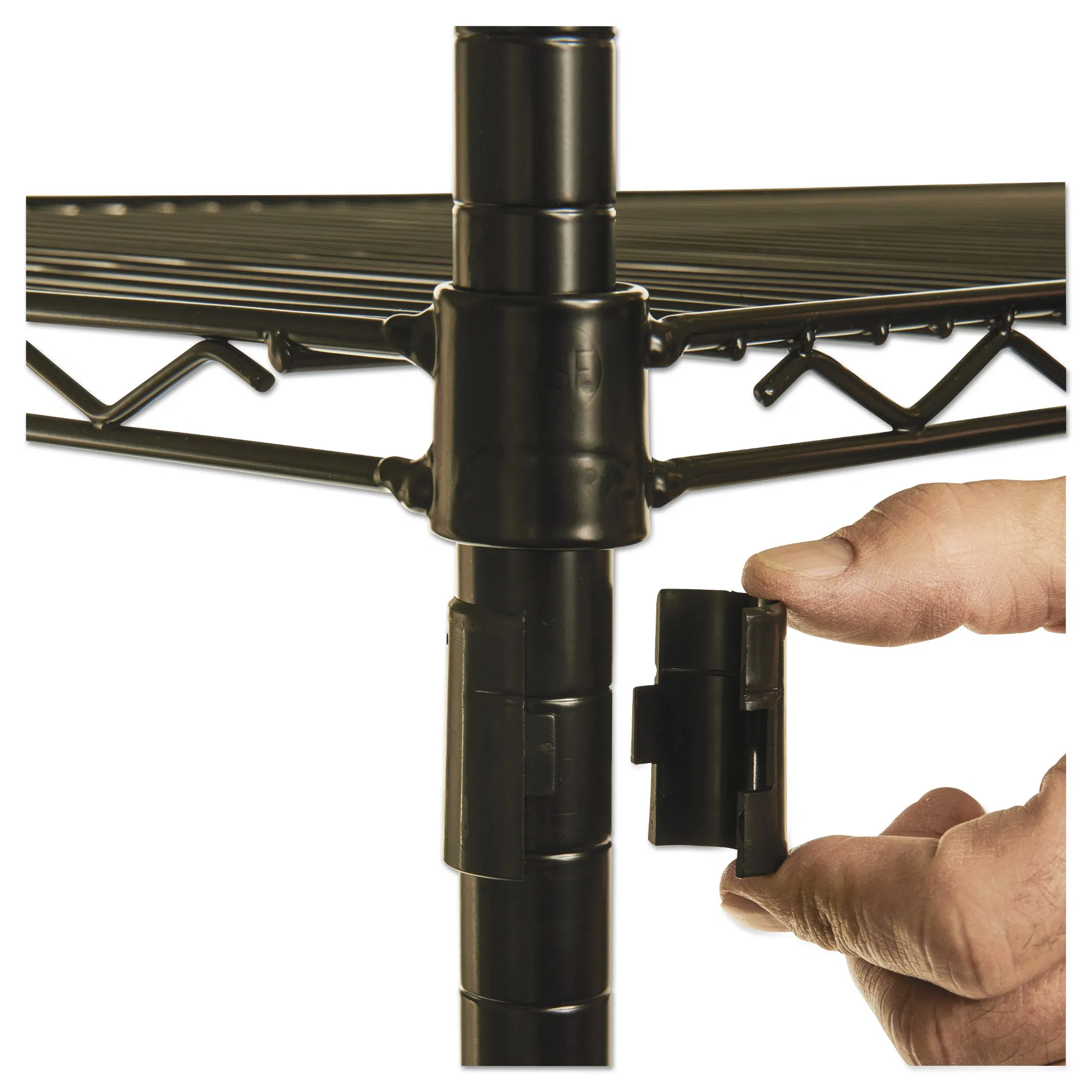 Трехуровневая проволочная стеллажная система для хранения