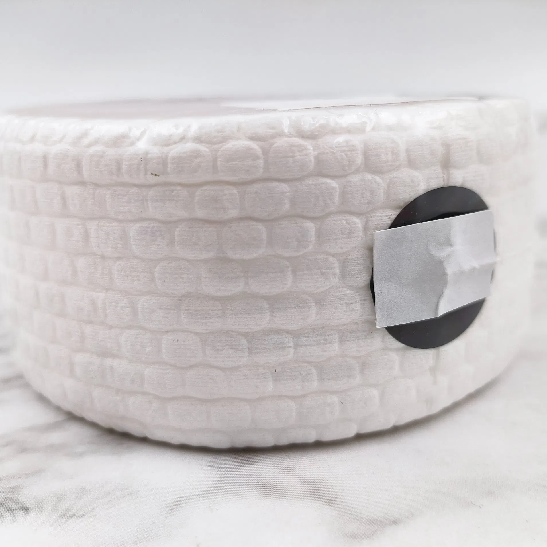 Professional Manicure Essentials Roll of Seamless Line Free Wipes for Flawless Nail Prep Polish Removal