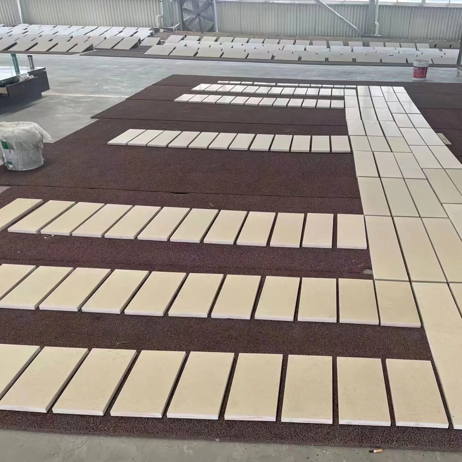 Wholesale Cheap Yellow Natural Portugal Portuguese Jura Beige Limestone Tile Stone Beige Limestone Limestone Price