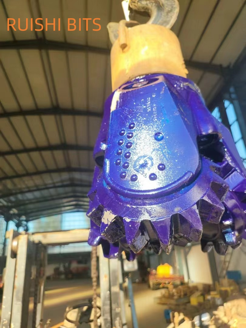 IADC 117 API 7-1 16 Inch Milled Tooth Water Mining Oil Geothermy Well Drilling Tricone Roller Bit Factory Outlet