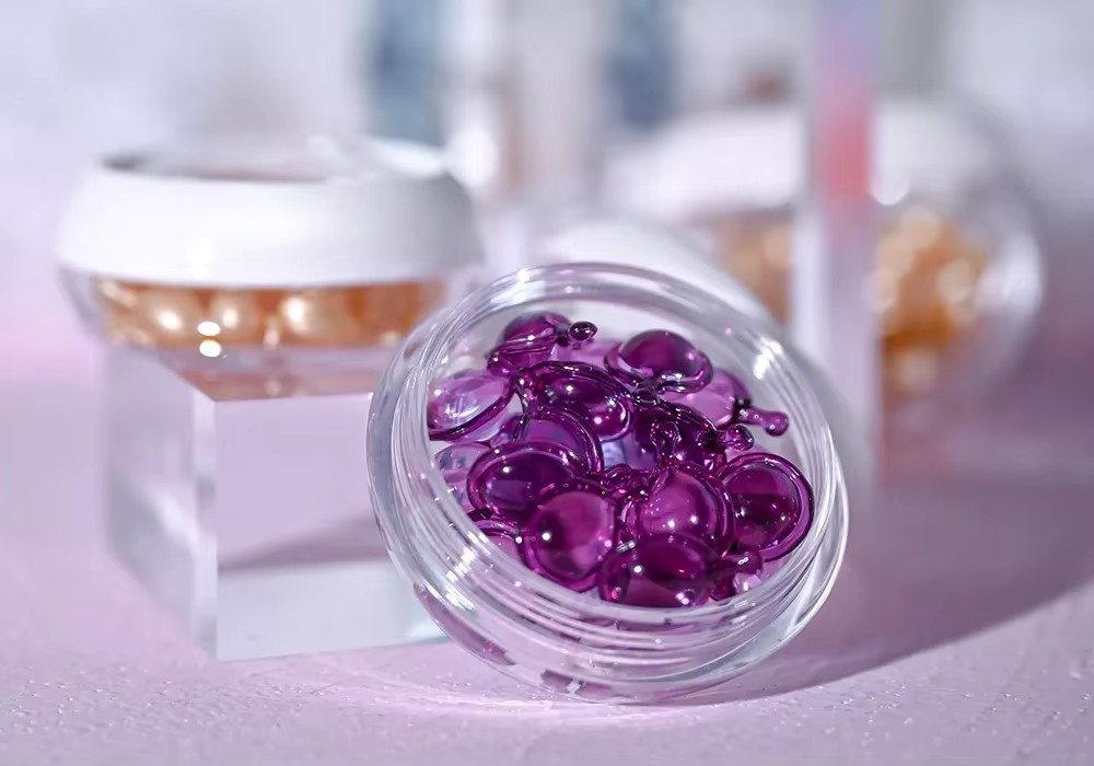 Factory Wholesale 30PCS Hair Capsules for Hair Repair with Vitamin-Rich Hair Serum Capsule