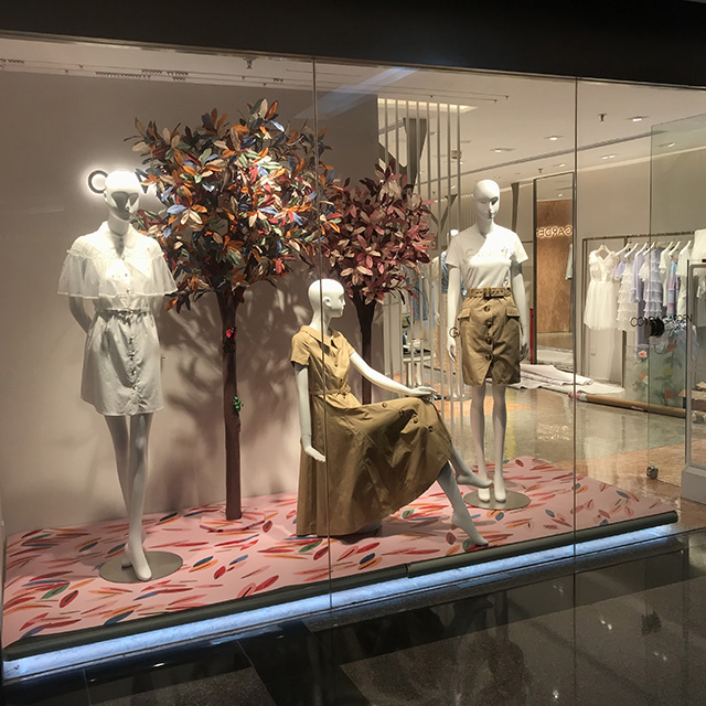 Professional Manufacturing Creative Design Visual Crafts Brand Window Display