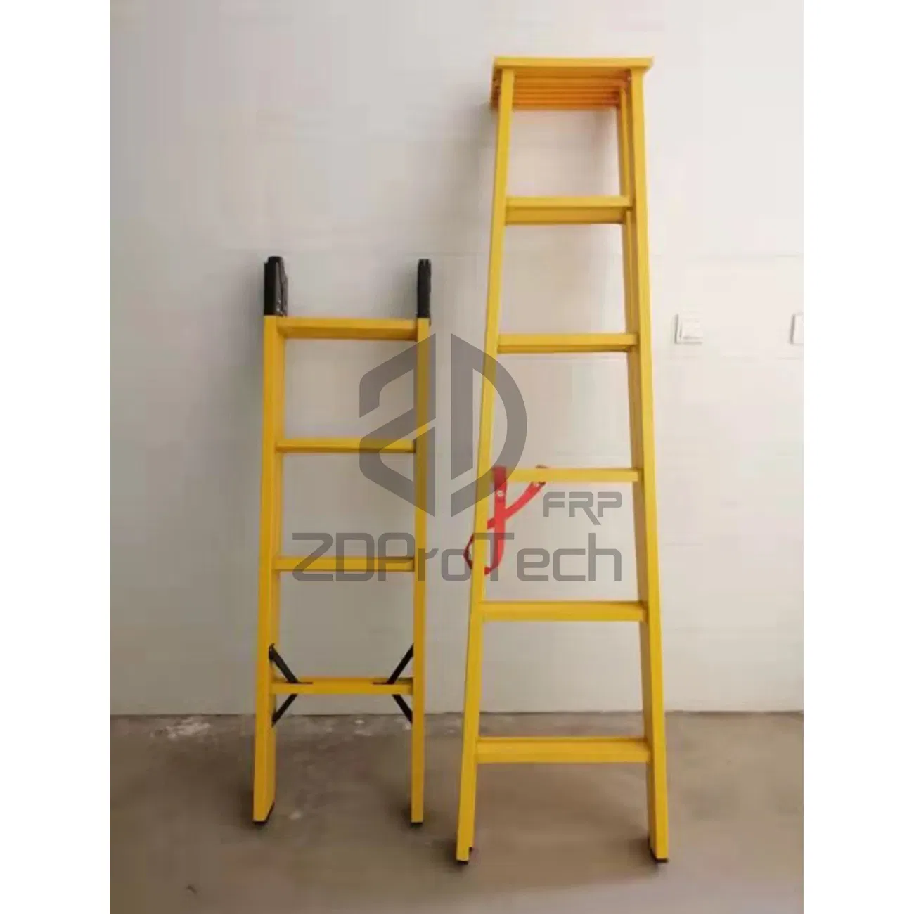 Werner 6210 10 Feet Fiberglass Step Ladder Plastic Tool Tray 300lb Cap