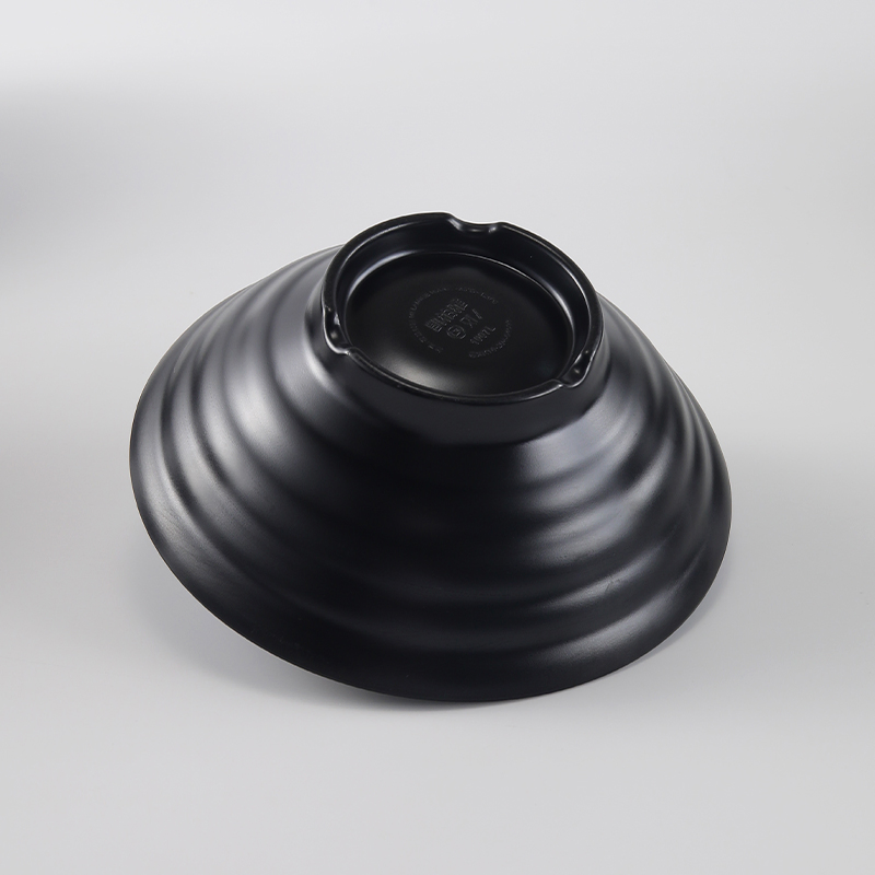 Japanese Style Durable Black Melamine Bowl Plastic Frosted Soup Noodle Serving Bowl