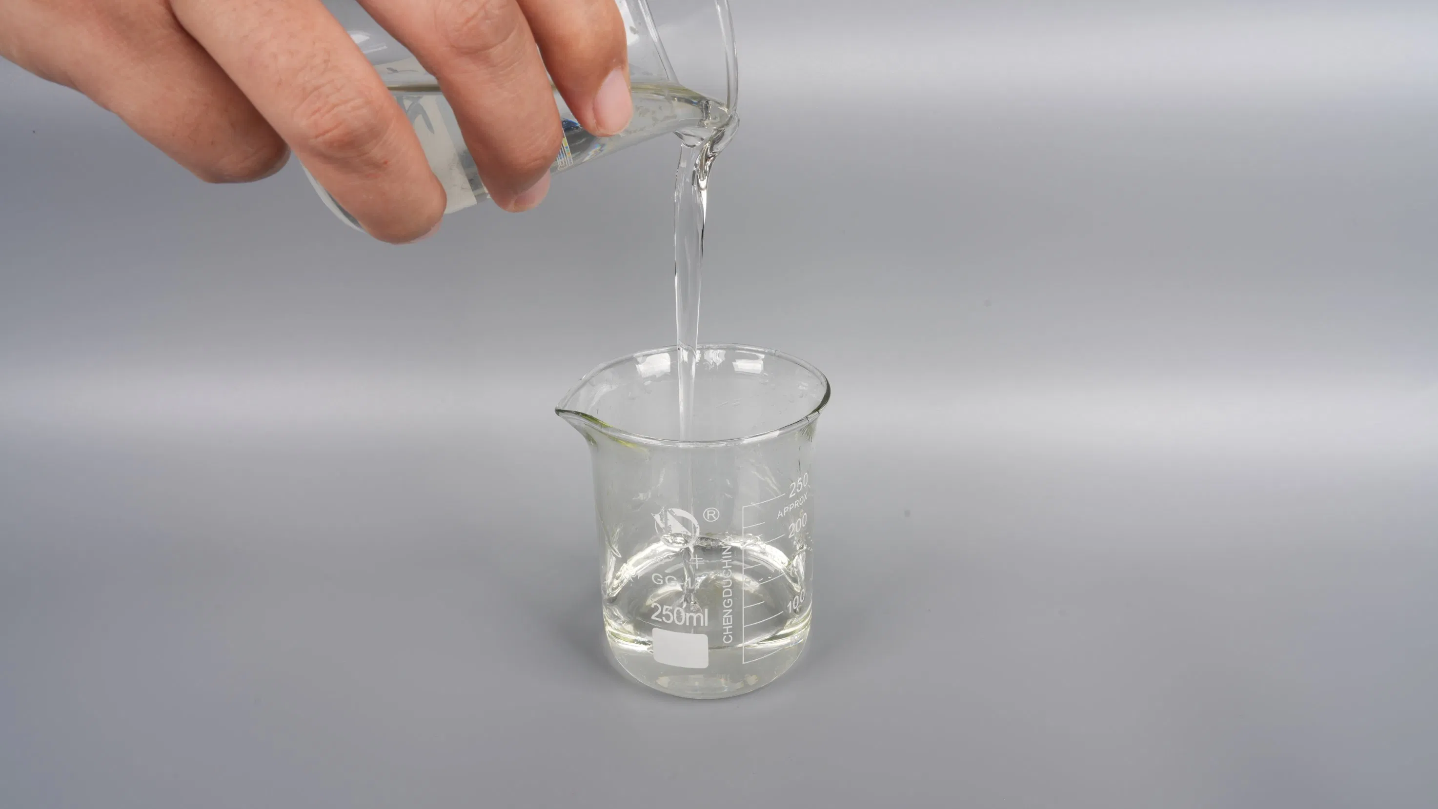 Premium PCE 156L Superplasticizer for Superior Concrete Mixing