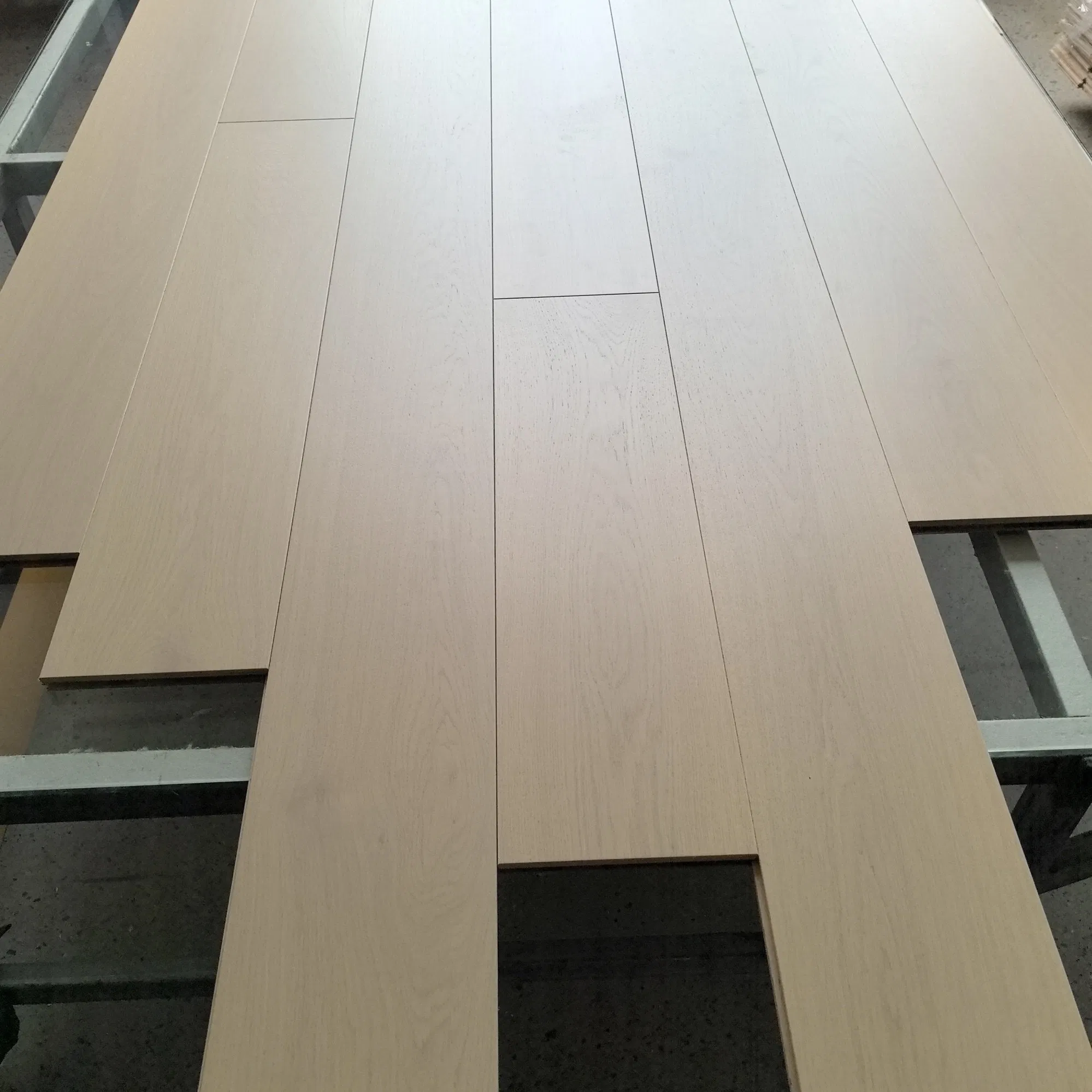 Wholesale European White Oak Indoor Wood Timber Engineer Flooring Light Brushed Hardwood Engineered Wood Flooring