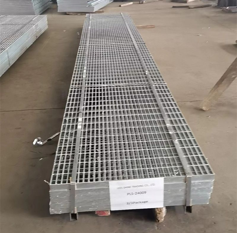 High Quality 10 Inch Drain Grate Galvanized Steel Bar Drainage Metal Grating Drain for Floor Prices